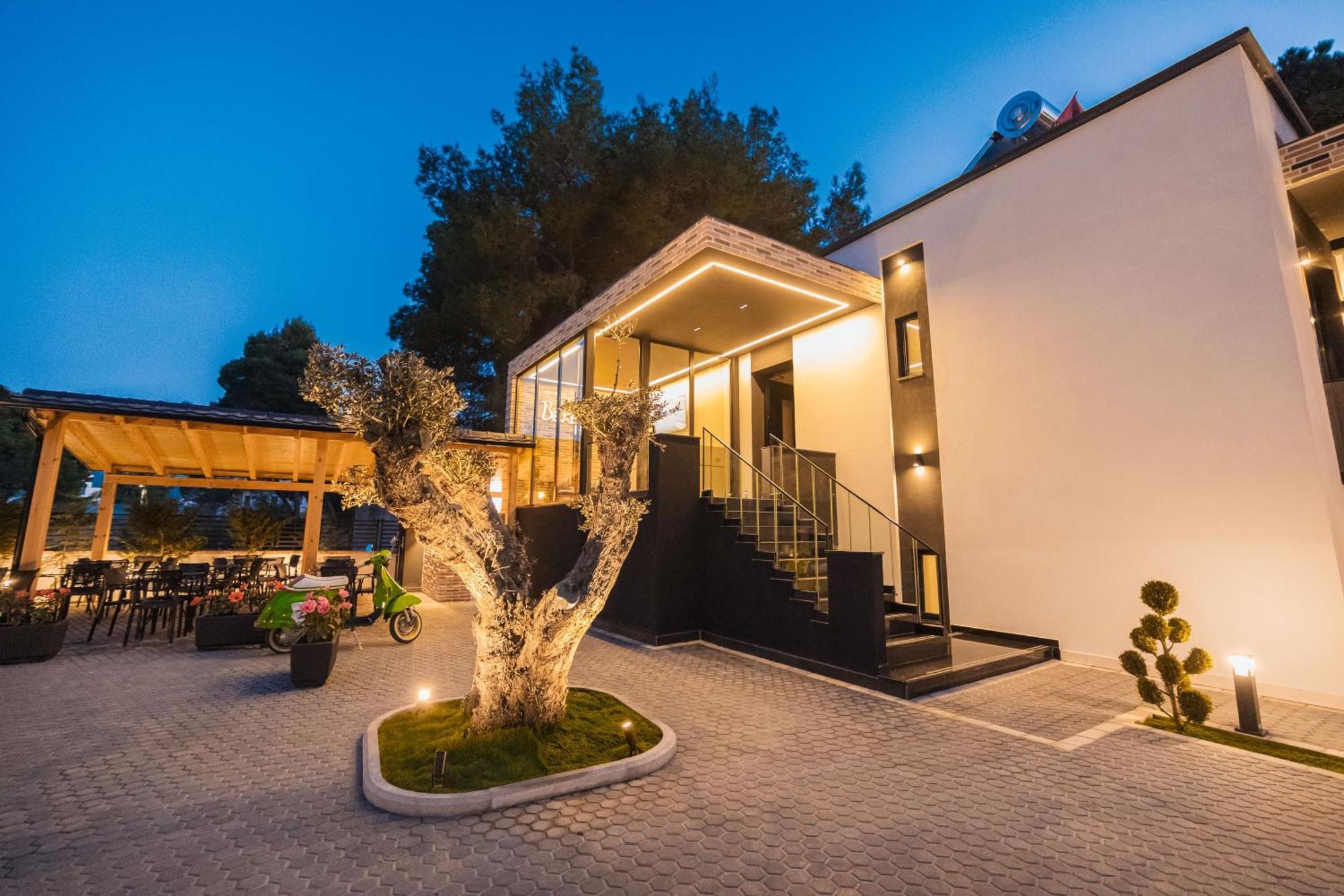 Hotel Beke Vlore Exterior photo