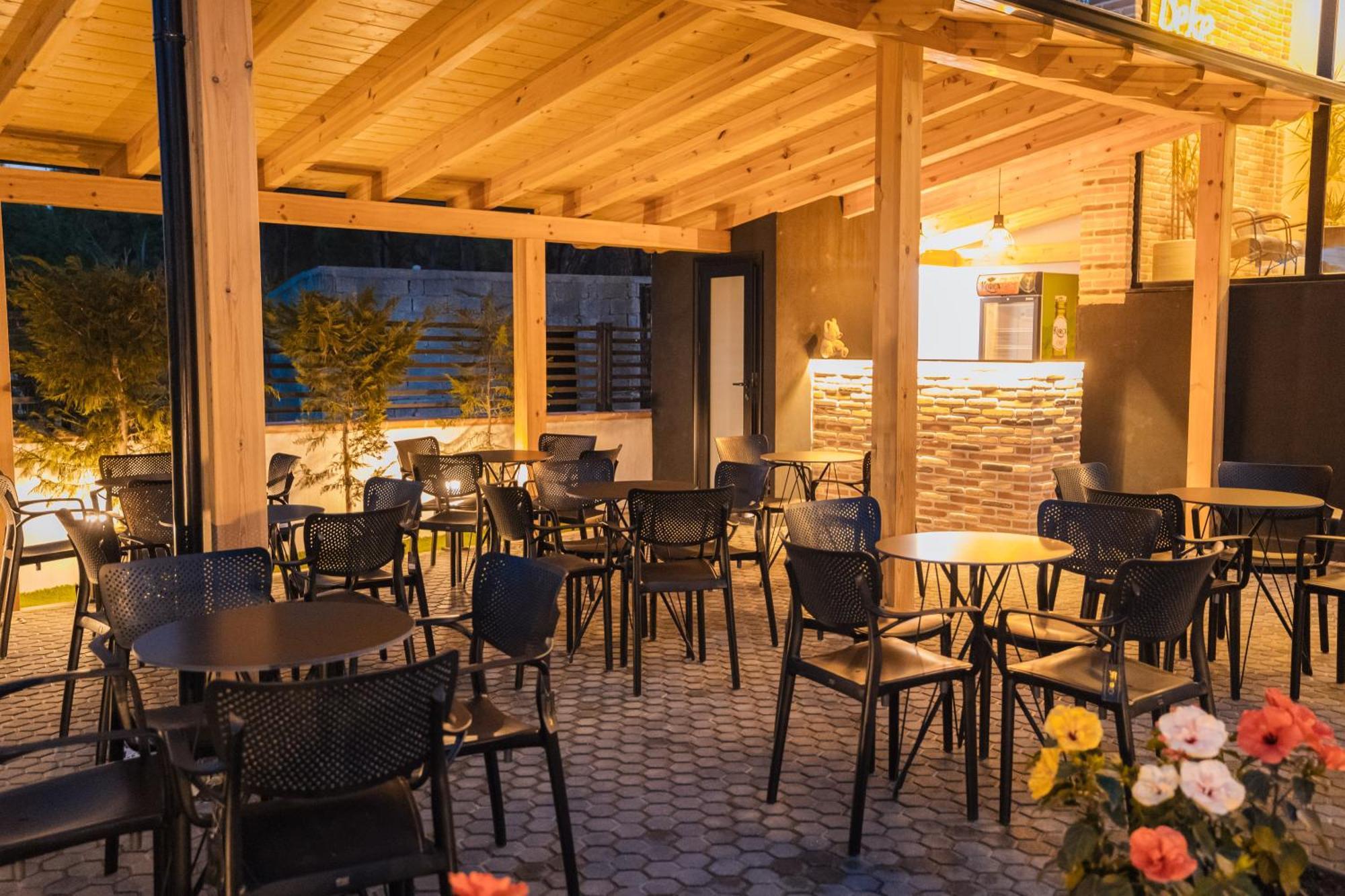 Hotel Beke Vlore Exterior photo