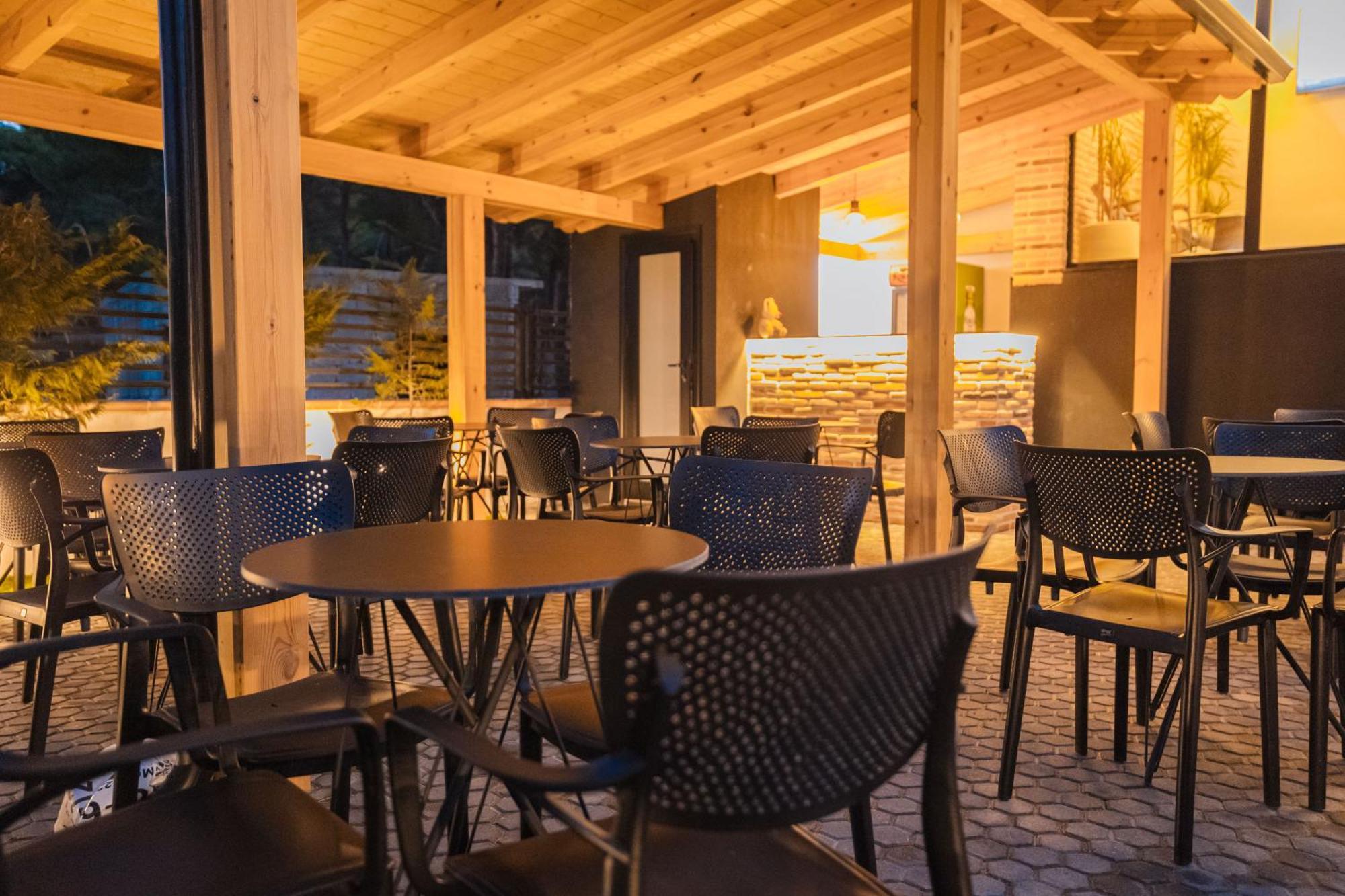 Hotel Beke Vlore Exterior photo