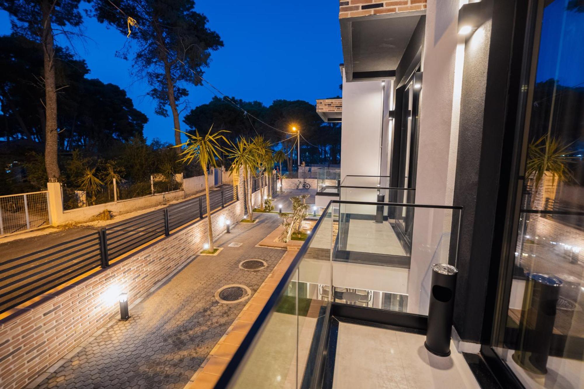 Hotel Beke Vlore Exterior photo